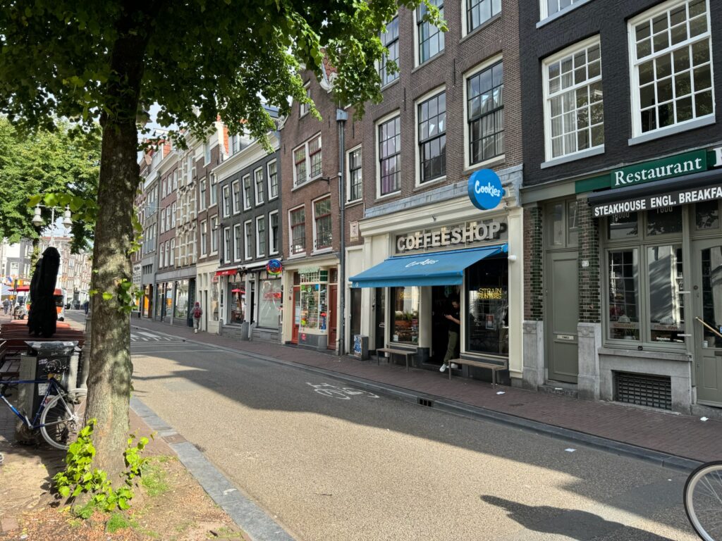 Green House Coffeeshop (Cookies)