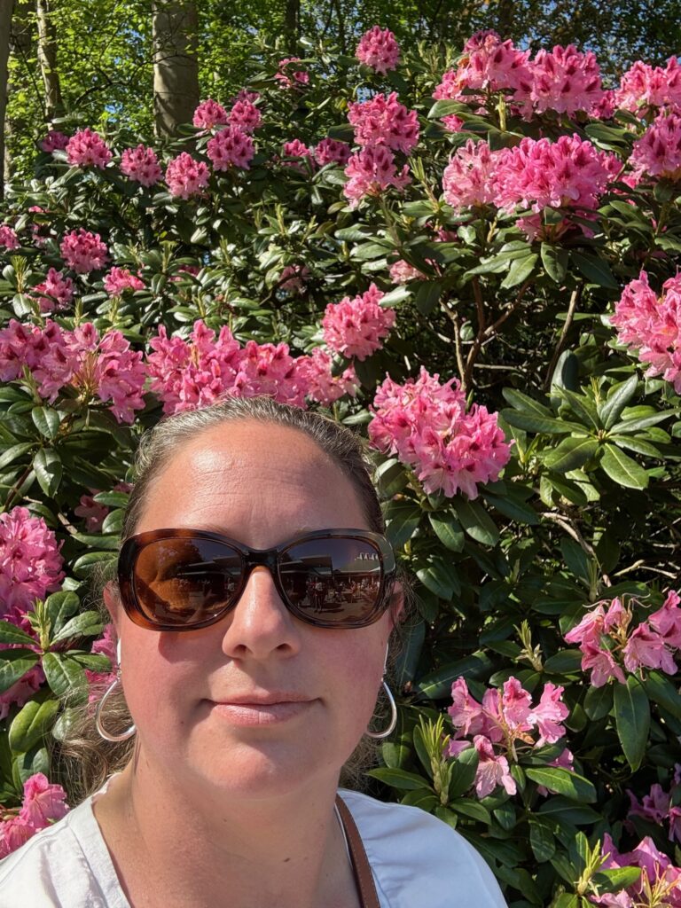 Laura with a flower background from Tulip Season