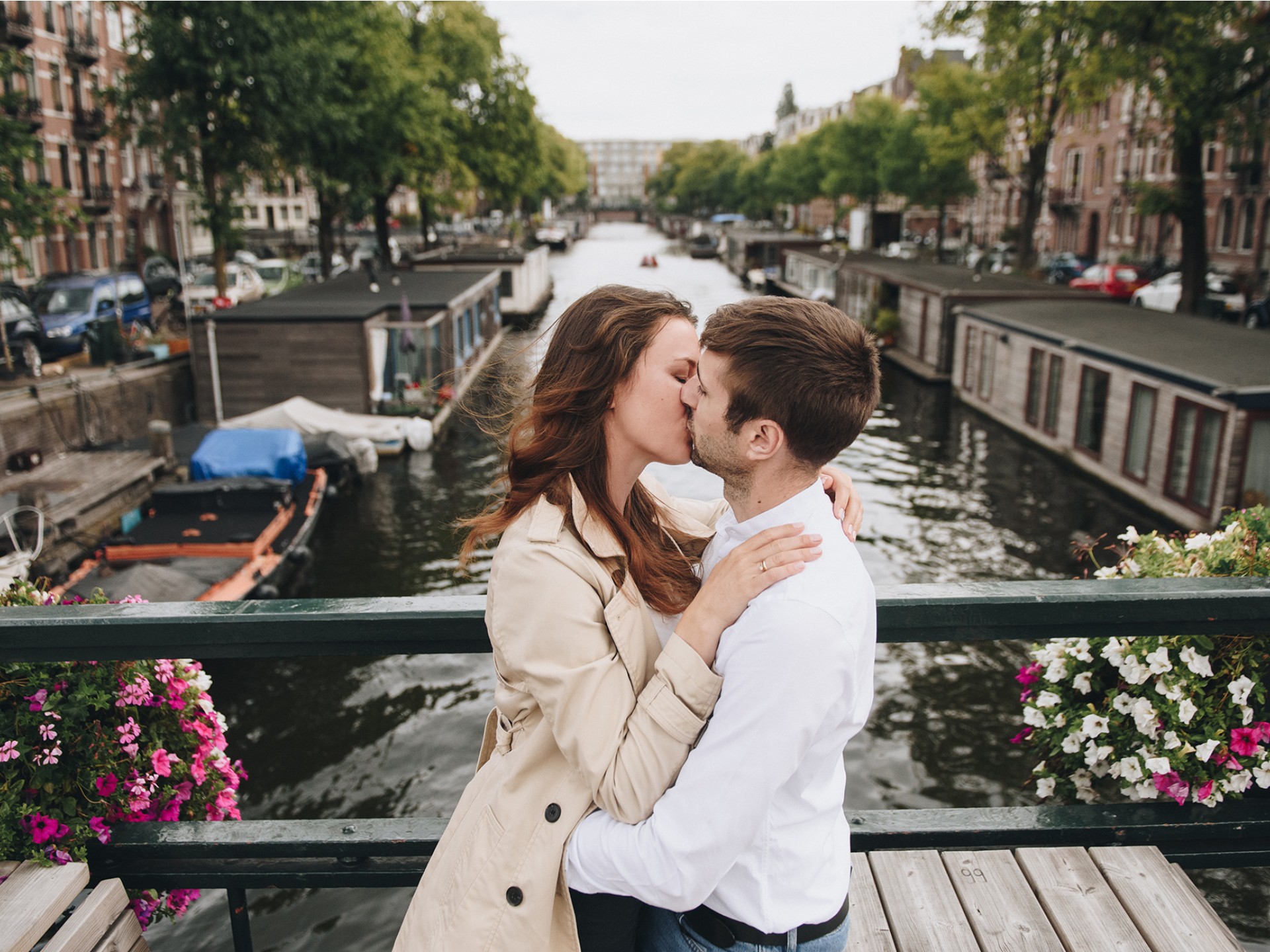 Amsterdam offers a romance that can't be found in Paris or Rome... on the canals.